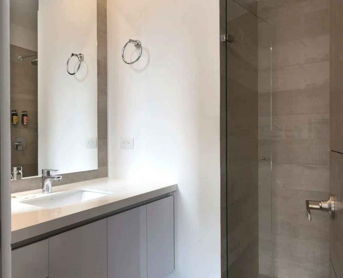 Apartamento Class De Suites De Lujo El Poblado. Excelente Ubicacion Medellín Colombia